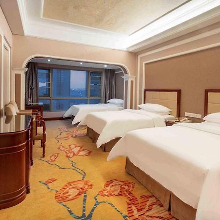 Vienna Hotel Shenzhen Songgang Liye Road Exterior foto