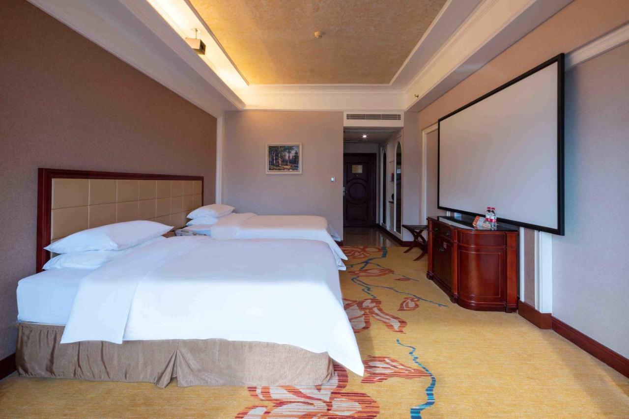 Vienna Hotel Shenzhen Songgang Liye Road Exterior foto